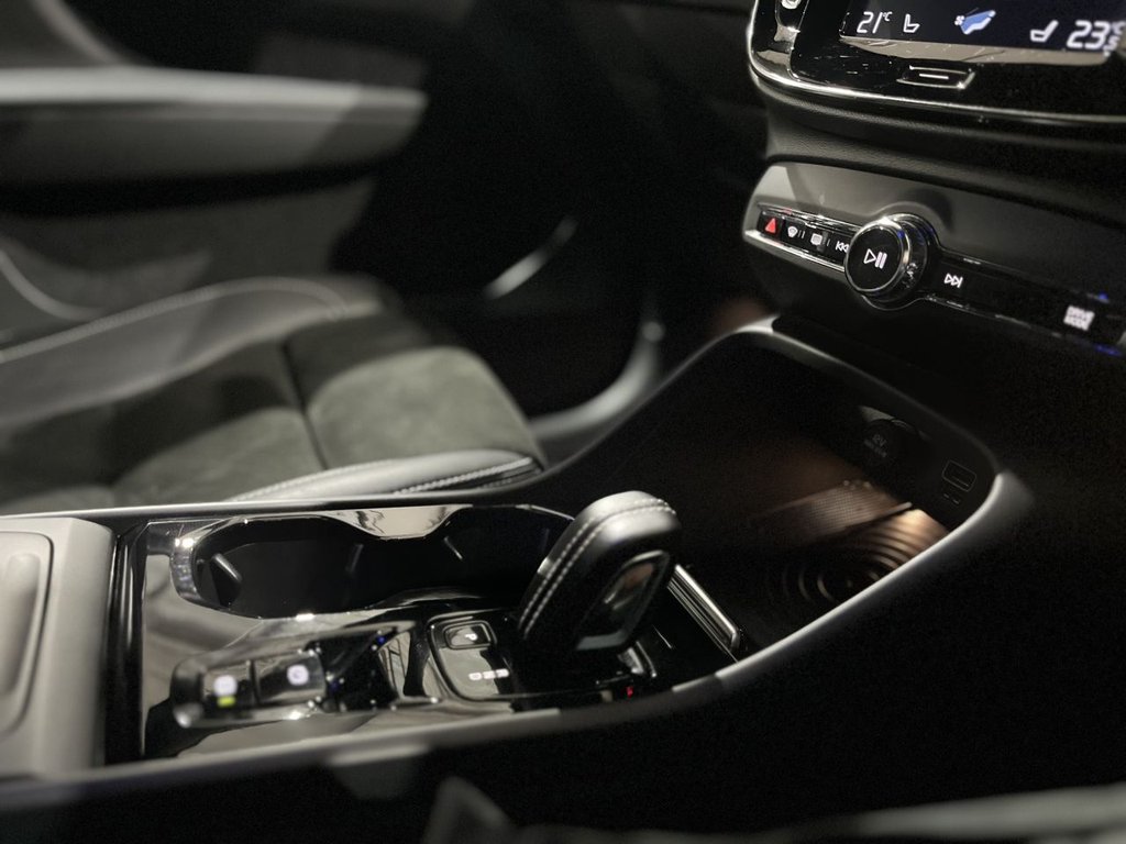 Used Volvo XC40 2018 for sale - 77111072: Photo 36