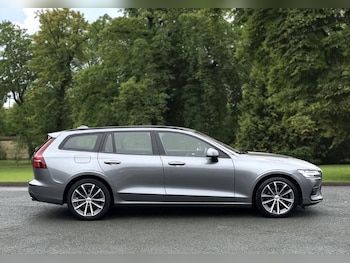 Used Volvo V60 2021 for sale - 75242615: Photo