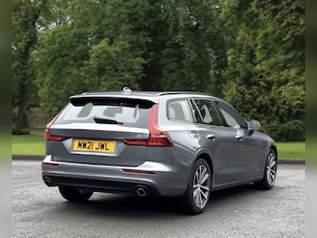 Used Volvo V60 2021 for sale - 75242615: Photo