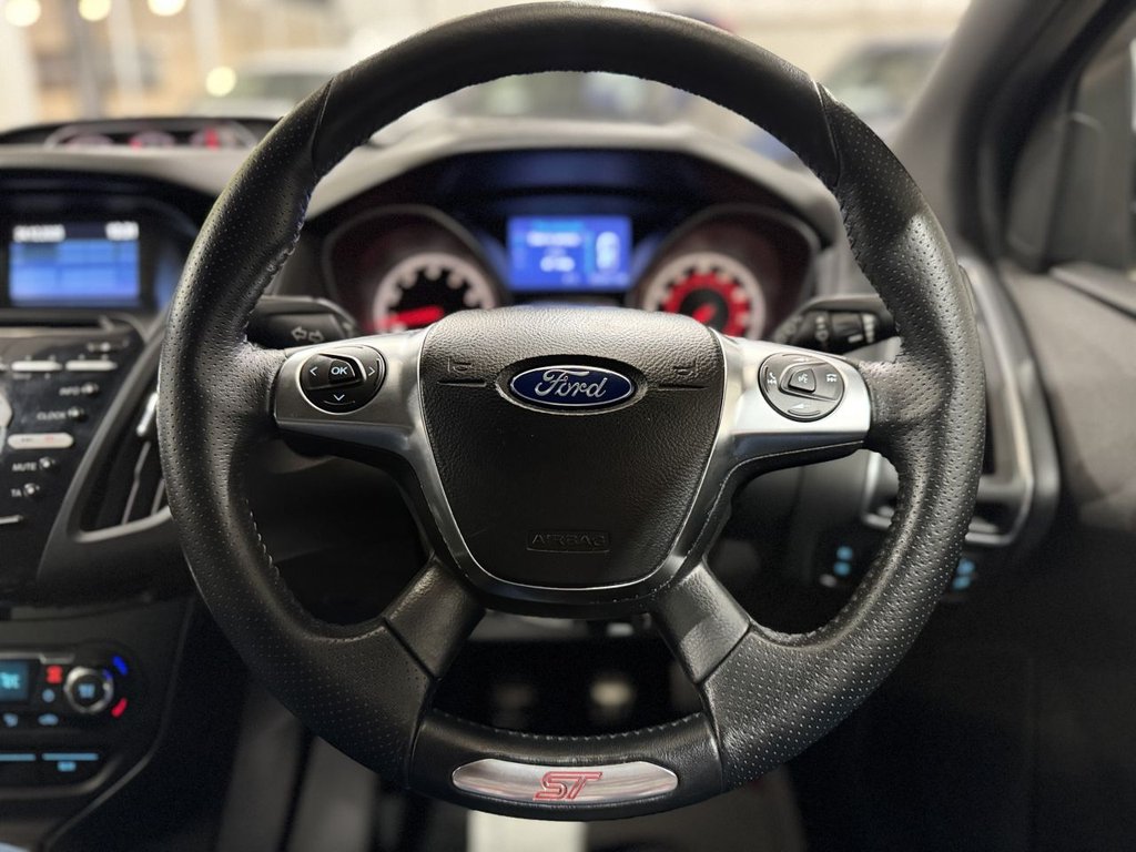 Used Ford Focus 2013 for sale - 77038306: Photo 17