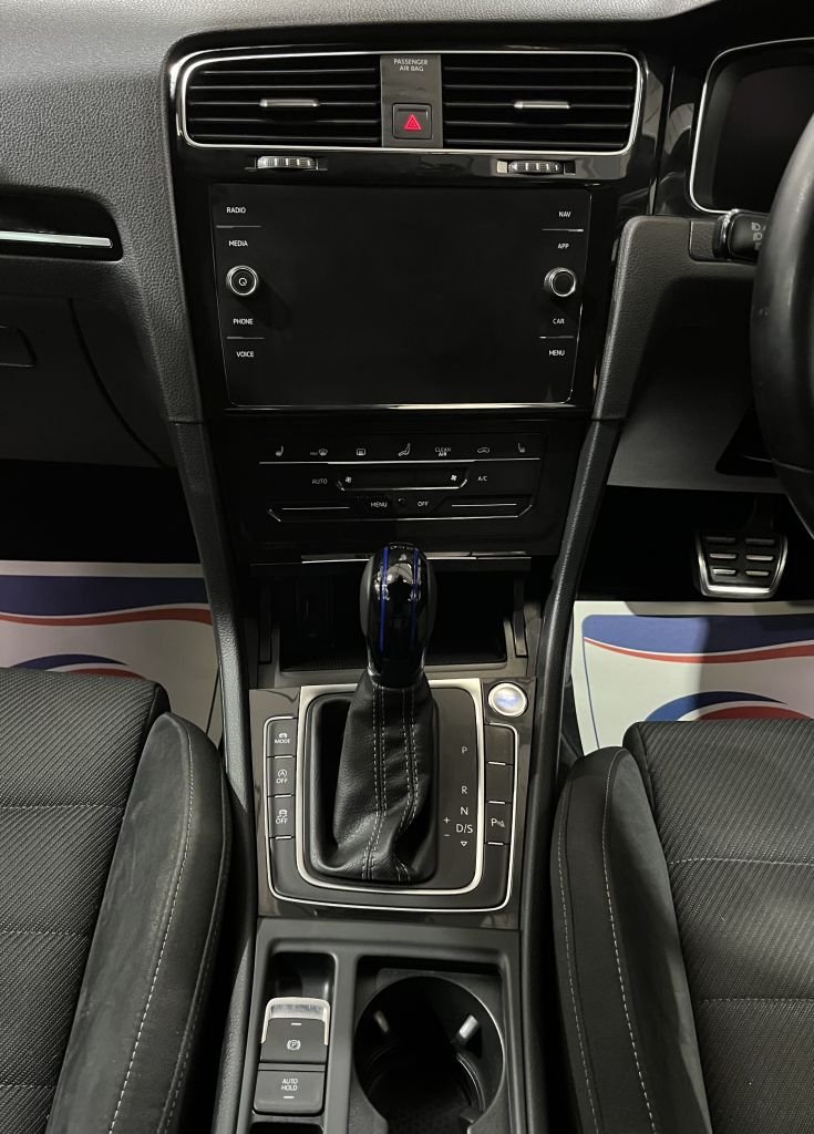 Used Volkswagen Golf 2019 for sale - 77806568: Photo 25