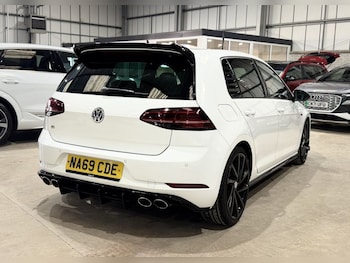 Used Volkswagen Golf 2019 for sale - 77806568: Photo