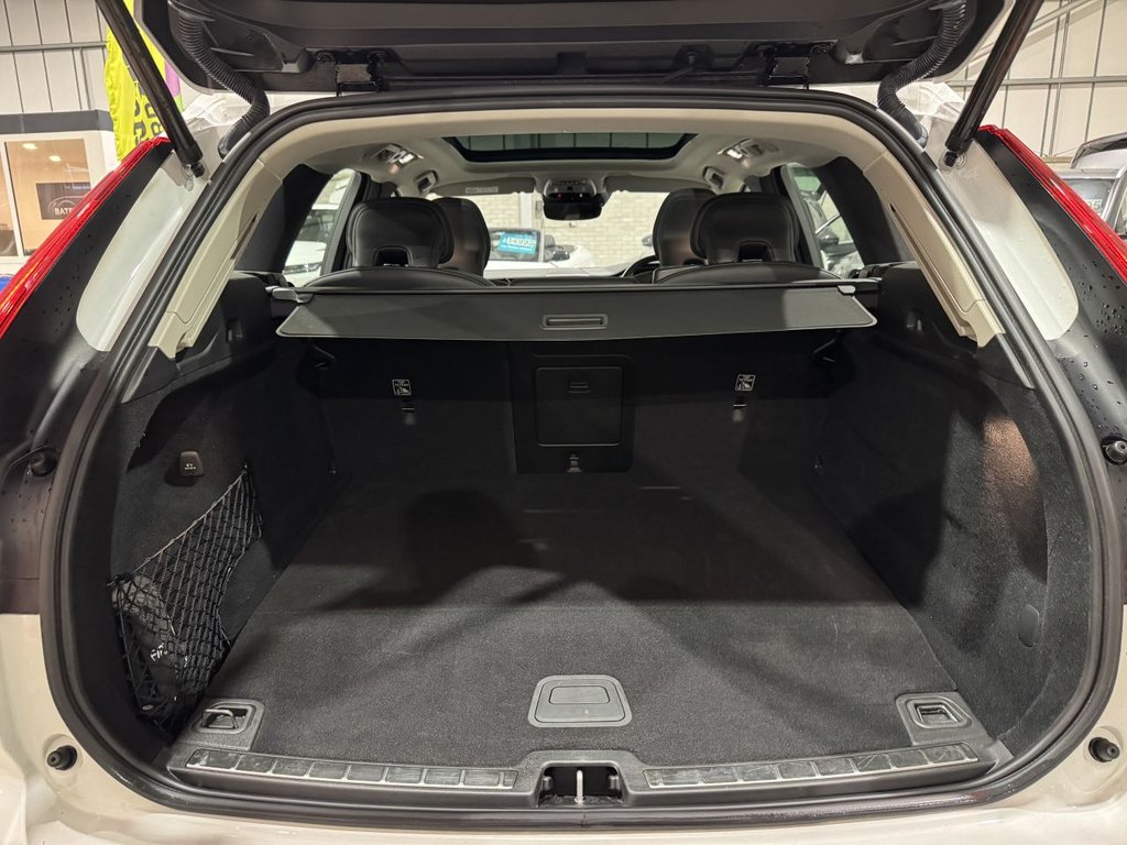 Used Volvo XC60 2020 for sale - 76950756: Photo 33