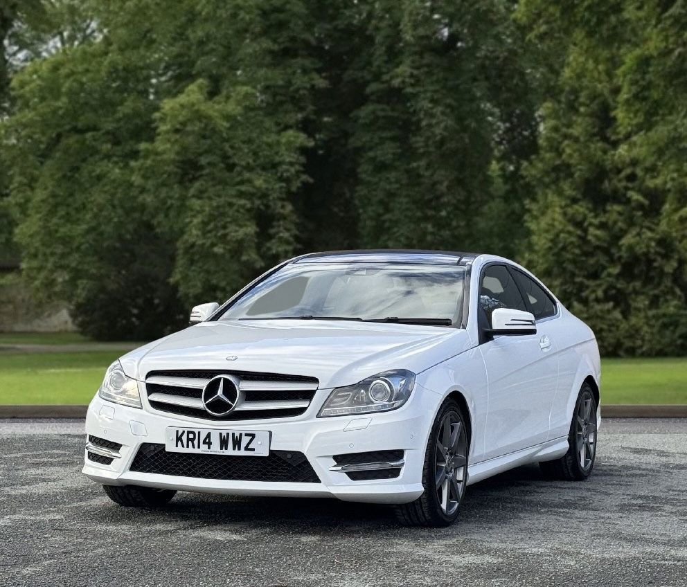Used Mercedes-Benz C Class 2014 for sale - 77547435: Photo 2