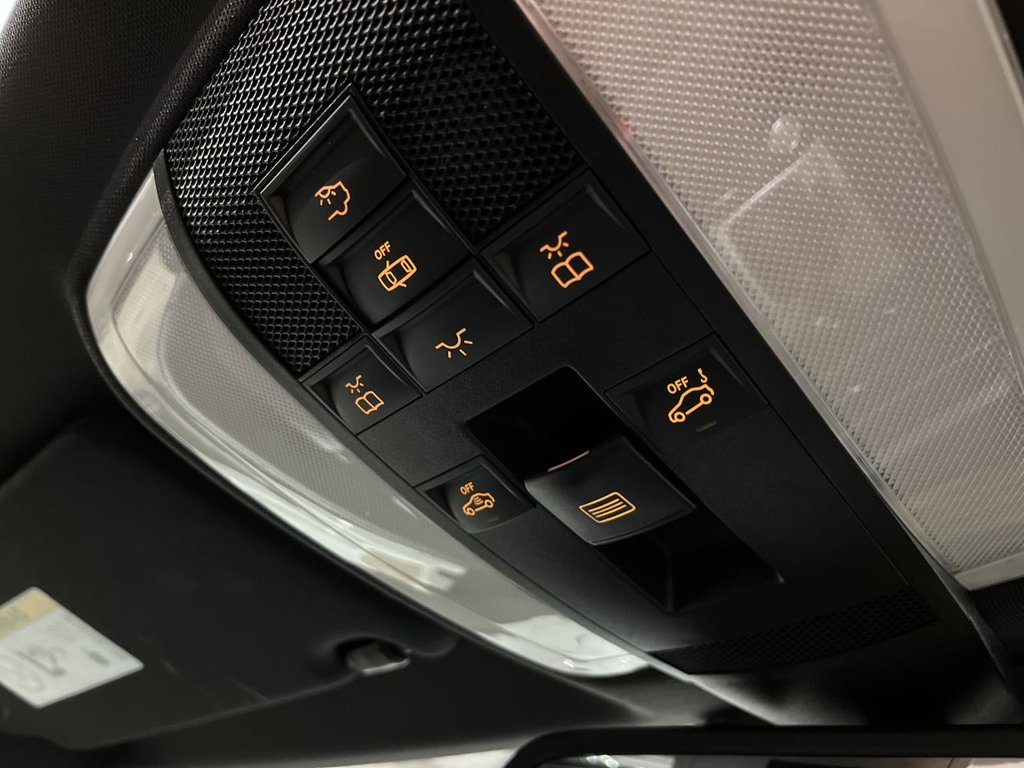 Used Mercedes-Benz C Class 2014 for sale - 77547435: Photo 24