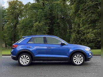 Used Volkswagen T-Roc 2019 for sale - 76751154: Photo