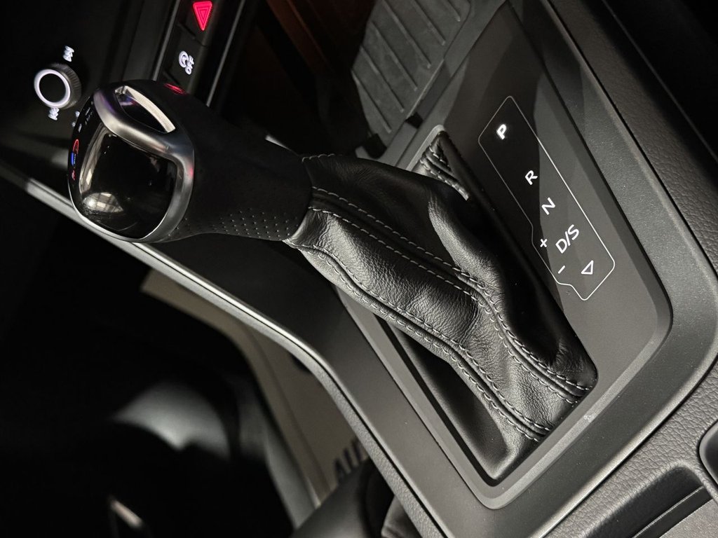 Used Audi Q3 2020 for sale - 76147894: Photo 33