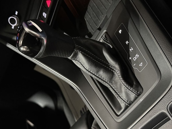 Used Audi Q3 2020 for sale - 76147894: Photo 33