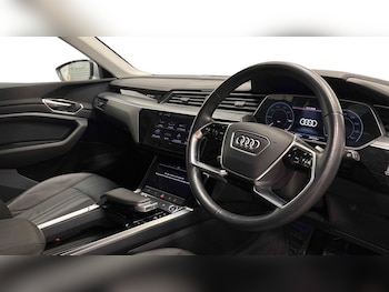 Used Audi e-tron 2021 for sale - 78256716: Photo