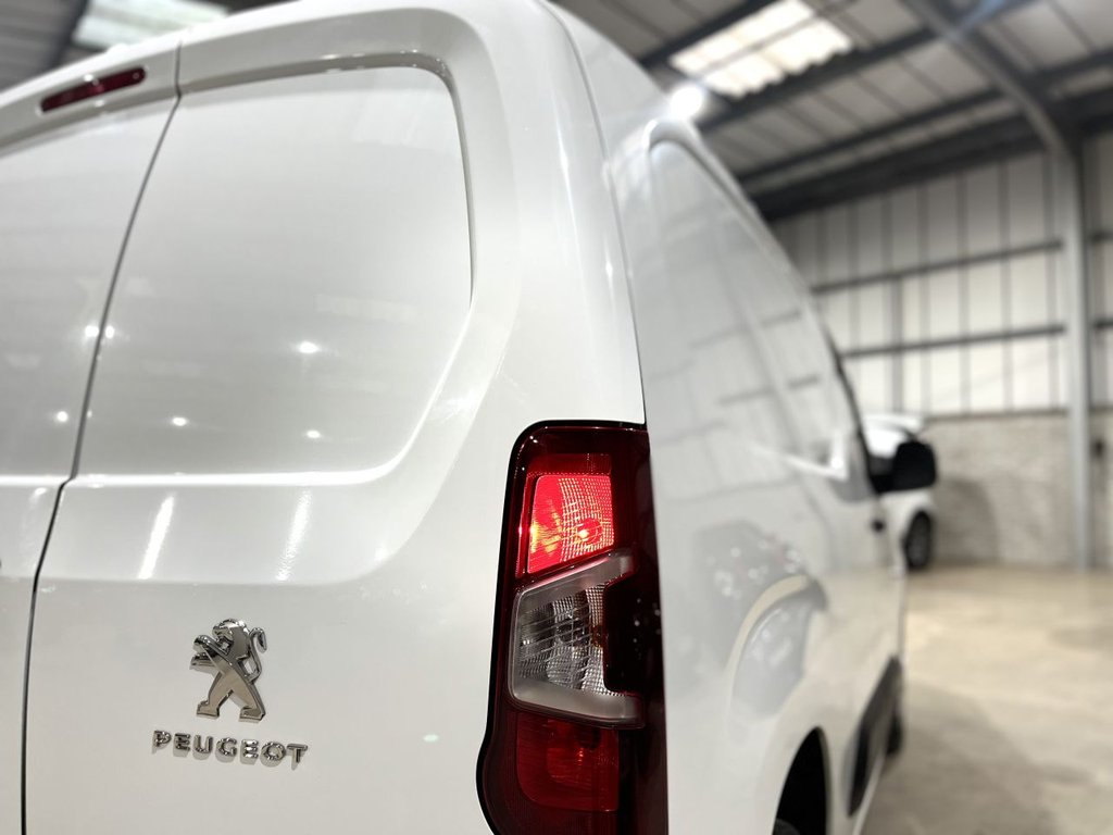 Used Peugeot Partner 2022 for sale - 77089197: Photo 10
