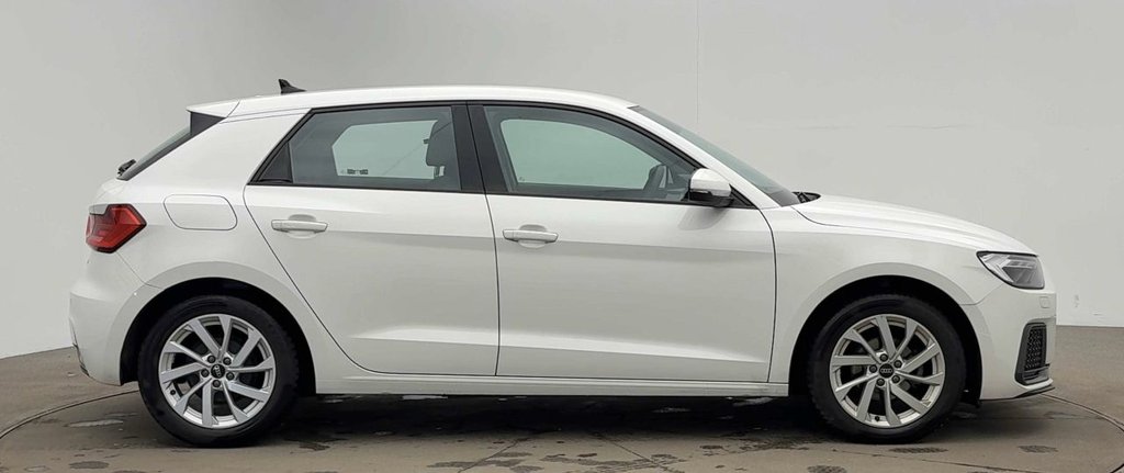 Used Audi A1 2023 for sale - 76350566: Photo 2