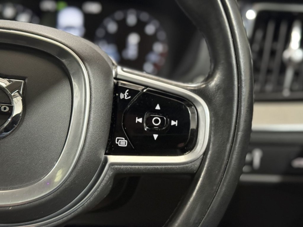 Used Volvo XC60 2018 for sale - 76867231: Photo 16