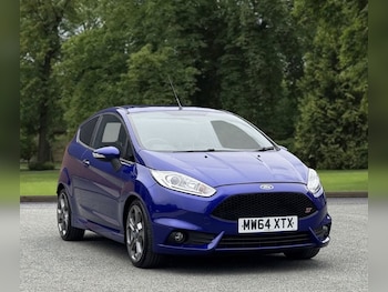 Used Ford Fiesta 2015 for sale - 75985924: Photo