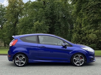 Used Ford Fiesta 2015 for sale - 75985924: Photo