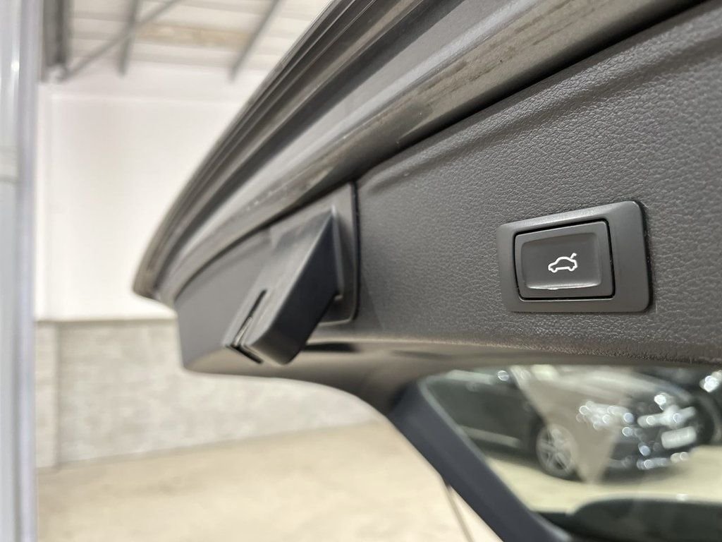 Used Audi A4 2017 for sale - 77110660: Photo 40