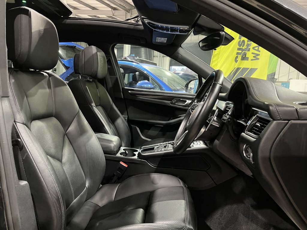 Used Porsche Macan 2016 for sale - 77139639: Photo 10