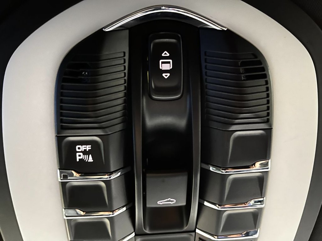 Used Porsche Macan 2016 for sale - 77139639: Photo 27