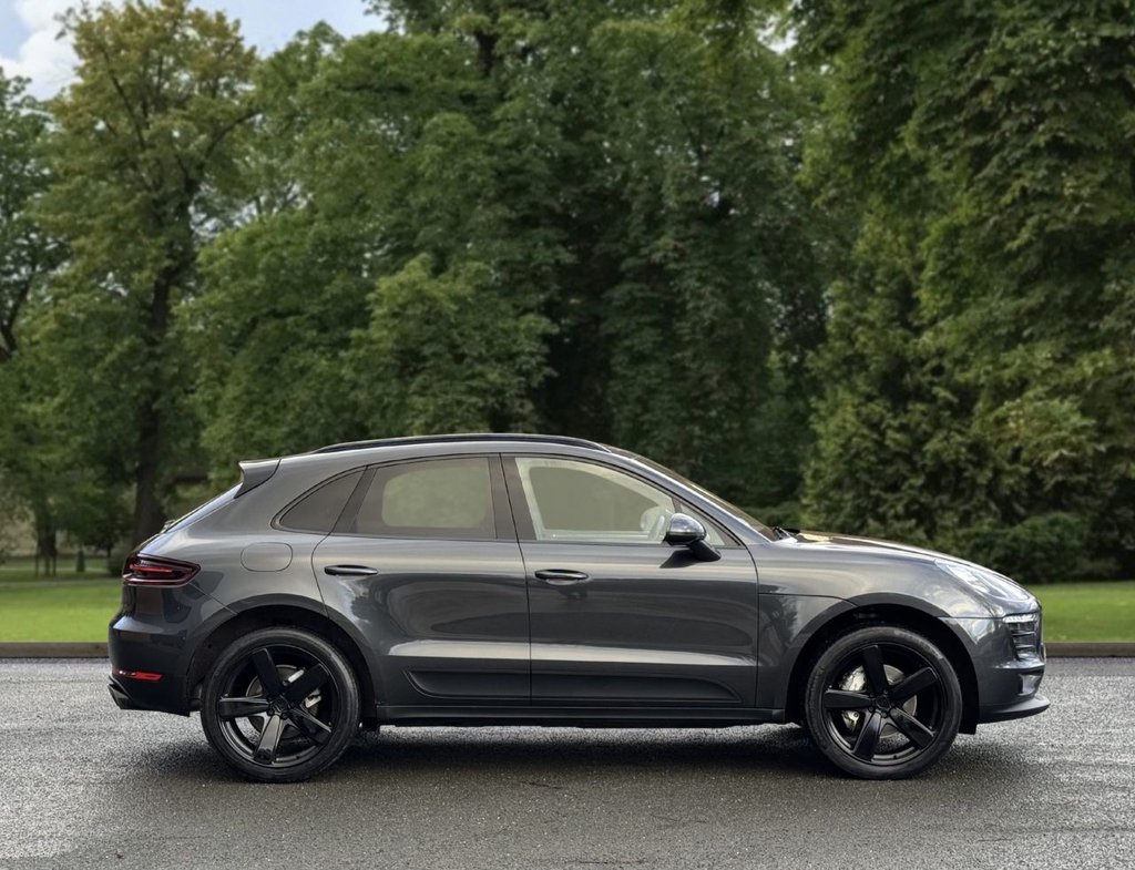 Used Porsche Macan 2016 for sale - 77139639: Photo 3