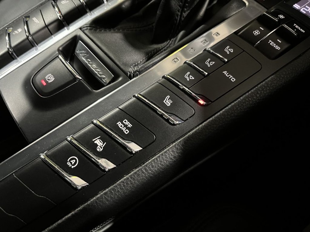 Used Porsche Macan 2016 for sale - 77139639: Photo 35