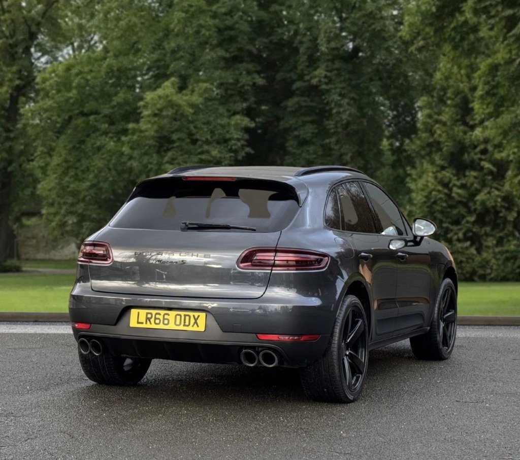 Used Porsche Macan 2016 for sale - 77139639: Photo 4