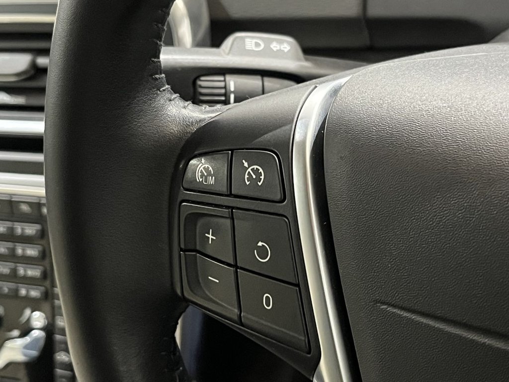 Used Volvo V60 2018 for sale - 77806088: Photo 20