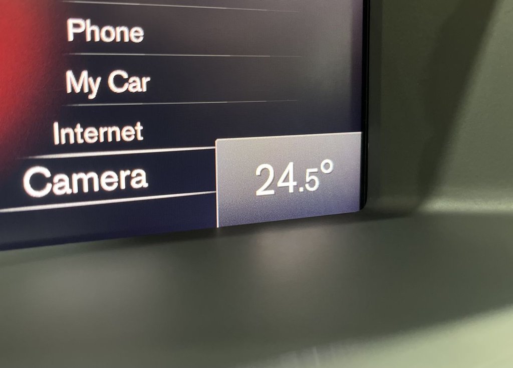 Used Volvo V60 2018 for sale - 77806088: Photo 30