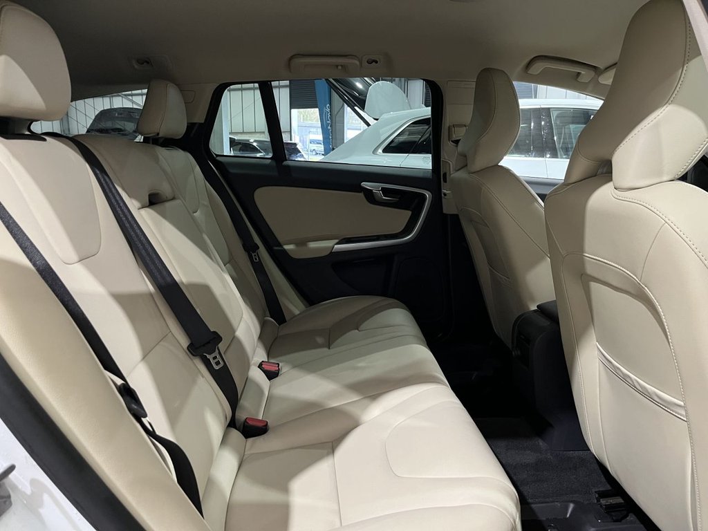 Used Volvo V60 2018 for sale - 77806088: Photo 34