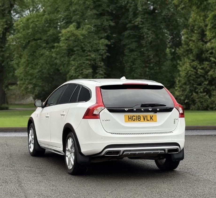 Used Volvo V60 2018 for sale - 77806088: Photo 5