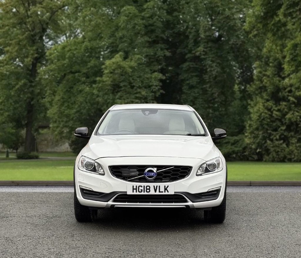 Used Volvo V60 2018 for sale - 77806088: Photo 6