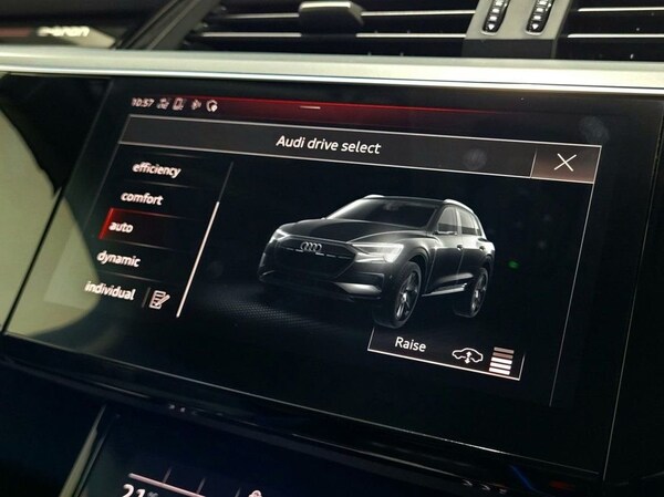 Used Audi e-tron 2020 for sale - 75675874: Photo 28