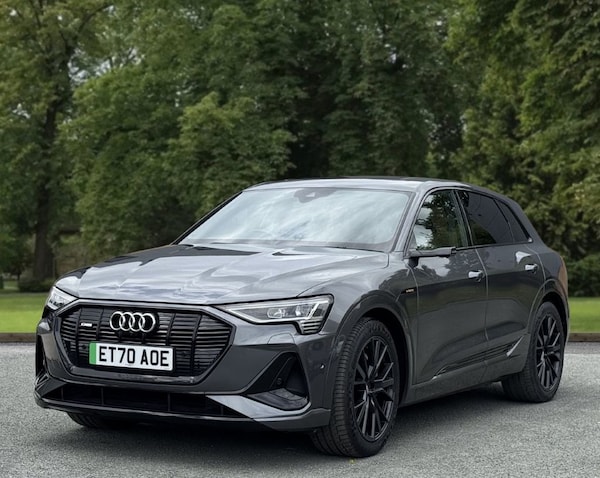 Used Audi e-tron 2020 for sale - 75675874: Photo 2