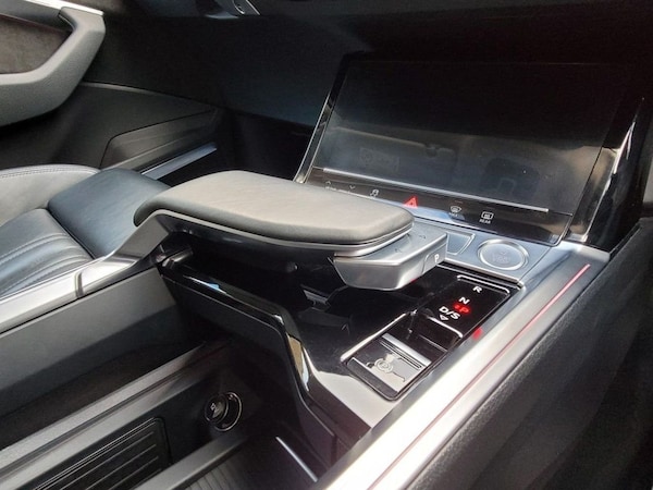 Used Audi e-tron 2020 for sale - 75675874: Photo 31