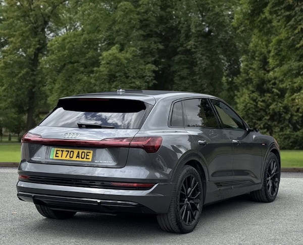 Used Audi e-tron 2020 for sale - 75675874: Photo 4