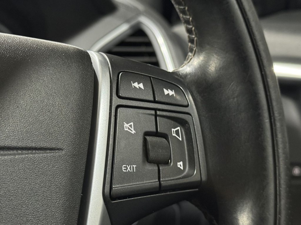 Used Volvo XC60 2015 for sale - 76883605: Photo 15