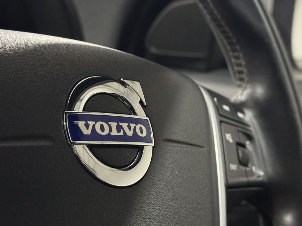 Used Volvo XC60 2015 for sale - 76883605: Photo 16