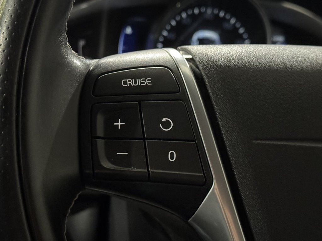 Used Volvo XC60 2015 for sale - 76883605: Photo 17