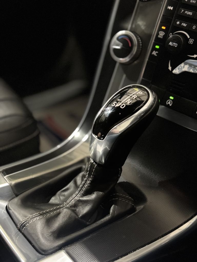 Used Volvo XC60 2015 for sale - 76883605: Photo 26