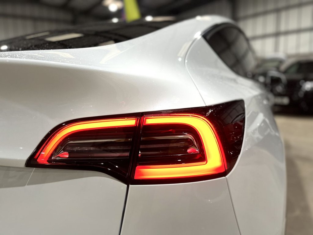 Used Tesla Model Y 2023 for sale - 76570328: Photo 10