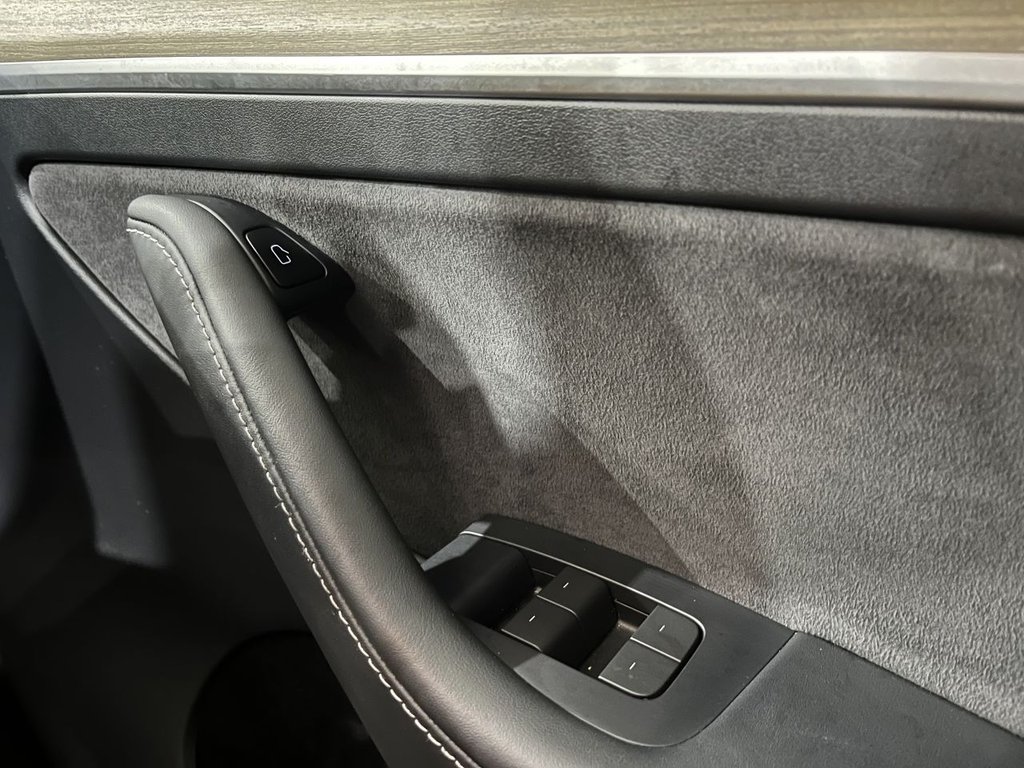 Used Tesla Model Y 2023 for sale - 76570328: Photo 16