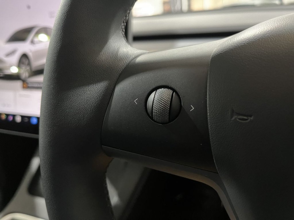 Used Tesla Model Y 2023 for sale - 76570328: Photo 23