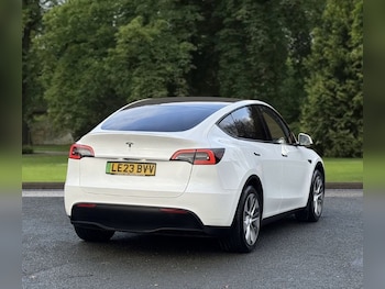 Used Tesla Model Y 2023 for sale - 76570328: Photo