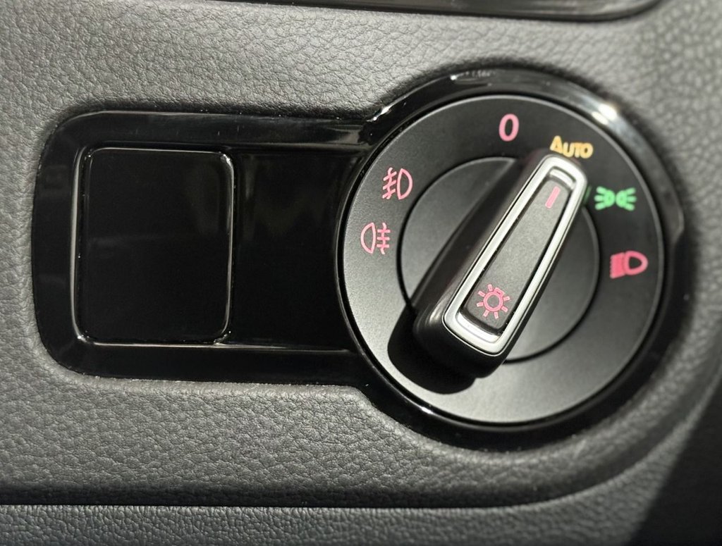 Used Volkswagen Polo 2016 for sale - 77026874: Photo 14