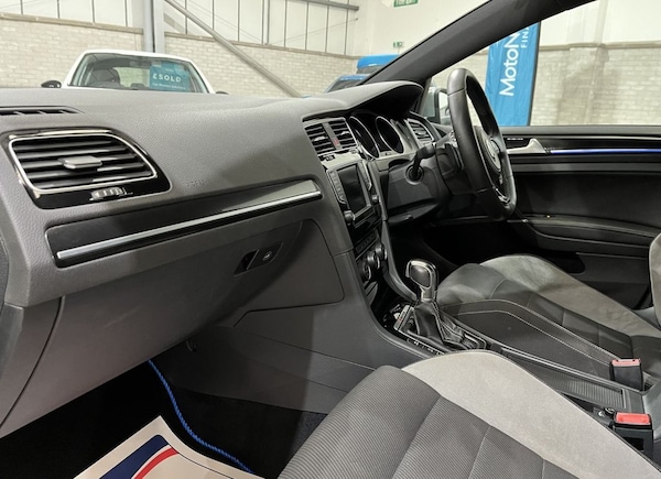 Used Volkswagen Golf 2016 for sale - 76202602: Photo 12