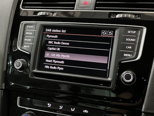 Used Volkswagen Golf 2016 for sale - 76202602: Photo 25