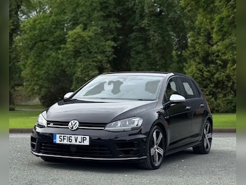 Used Volkswagen Golf 2016 for sale - 76202602: Photo 2