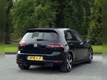 Used Volkswagen Golf 2016 for sale - 76202602: Photo 4