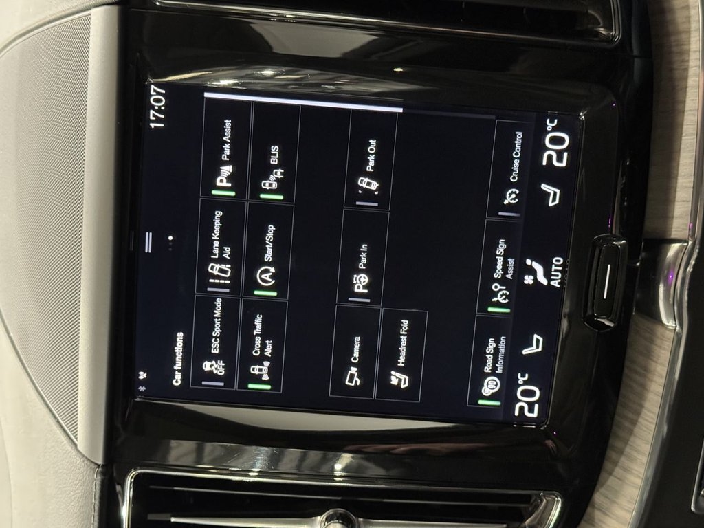 Used Volvo XC60 2018 for sale - 76617176: Photo 24