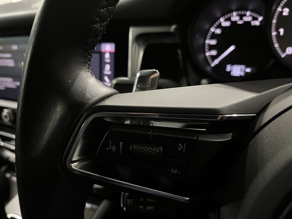 Used Porsche Macan 2021 for sale - 76660654: Photo 26