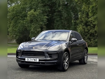 Used Porsche Macan 2021 for sale - 76660654: Photo