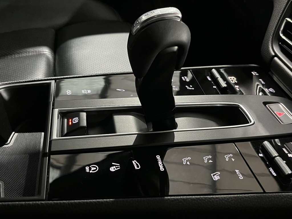 Used Porsche Macan 2021 for sale - 76660654: Photo 38